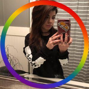 Meet your Posher, Amanda